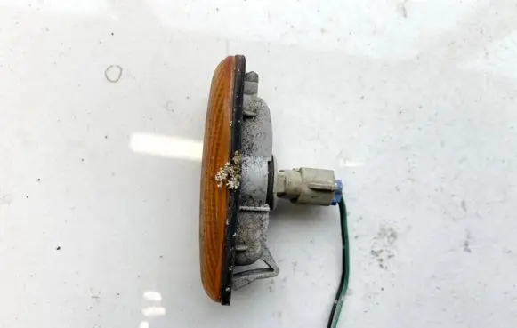 Mazda 323 F Front fender indicator light 0464120 046-4120