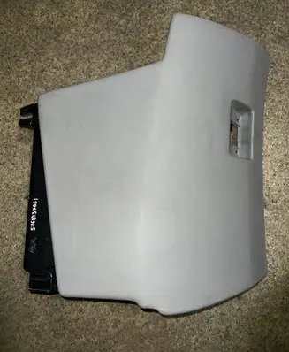 BMW 5 E34 Glove box 1944156 51168137661