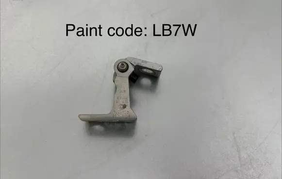 Volkswagen PASSAT B8 Front door upper hinge A046574 8X0831403E