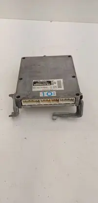 Toyota Yaris Engine control unit/module 8966152080