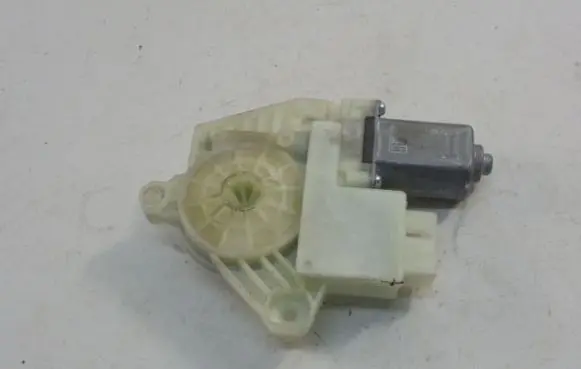 Skoda Fabia Mk3 (NJ) Front door window regulator motor 5JA959811K