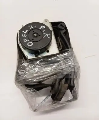 Opel Zafira B Front seatbelt 560834901 051008
