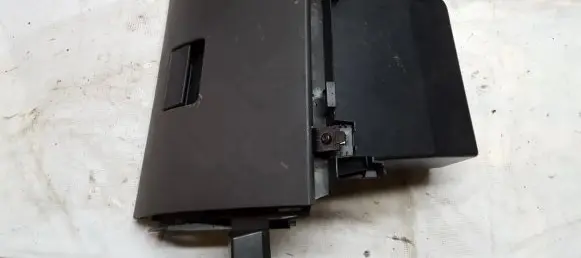Ford Focus C-MAX Glove box 3M51R06008 3M51-R06008