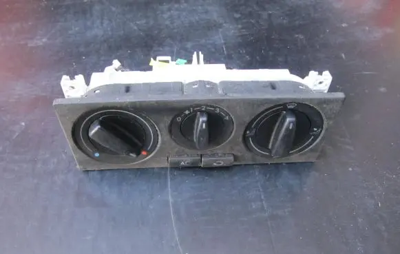 Volkswagen Golf IV Climate control/heater control trim 1J0820045F 901511210000 657837L09