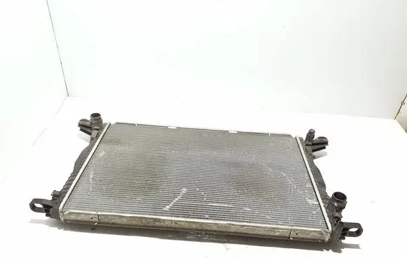 Audi Q5 SQ5 Coolant radiator 8W0121251AB