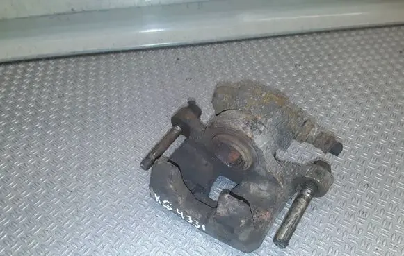 Mitsubishi Grandis Rear brake caliper 