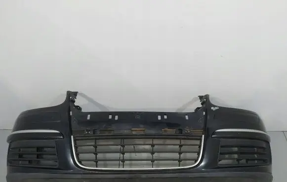 Volkswagen Golf V Front bumper