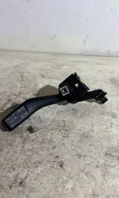 Volkswagen Touran I Indicator stalk 1K0953513A 01103501 10350162236470