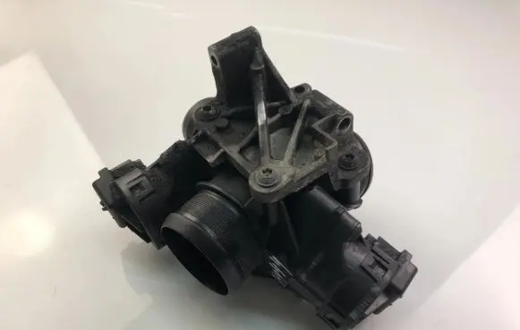 BMW 1 F20 F21 Throttle valve 222595