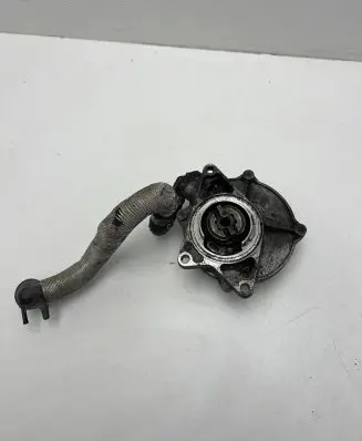 Audi A4 S4 B6 8E 8H Vacuum pump 057145100C 72260806C 02T1662074
