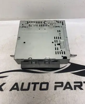 Volvo XC90 Radio/CD/DVD/GPS head unit 306575501 34W292F