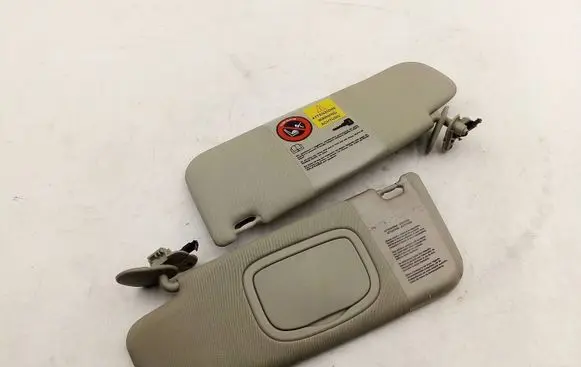 Alfa Romeo 159 Sun visor