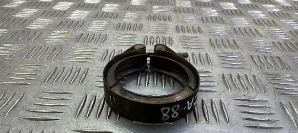 Skoda Octavia Mk3 (5E) Muffler pipe connector clamp 04L253725B