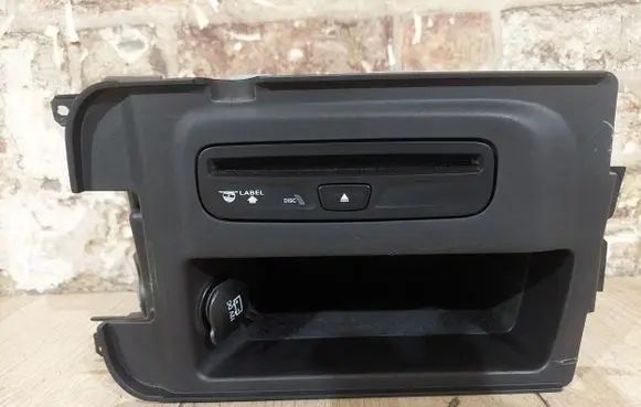 Jeep Grand Cherokee CD/DVD changer 