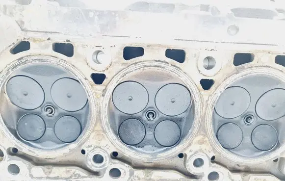 Mercedes-Benz C W204 Valve 