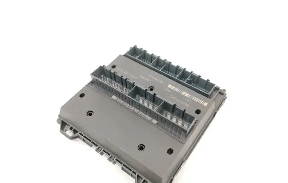 Skoda Fabia Mk2 (5J) Comfort/convenience module 6Q2937049F