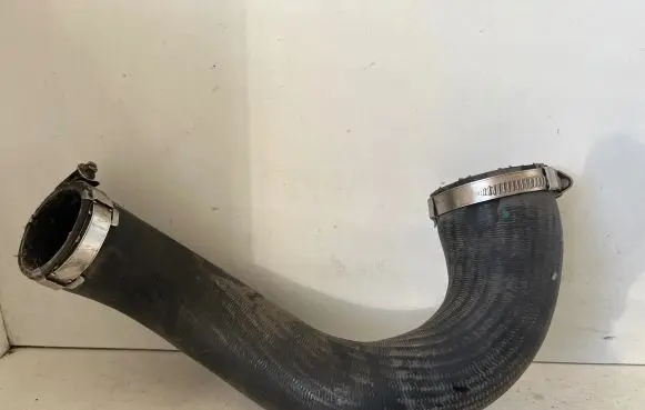 Audi A7 S7 4G Intercooler hose/pipe 4G0145738AA