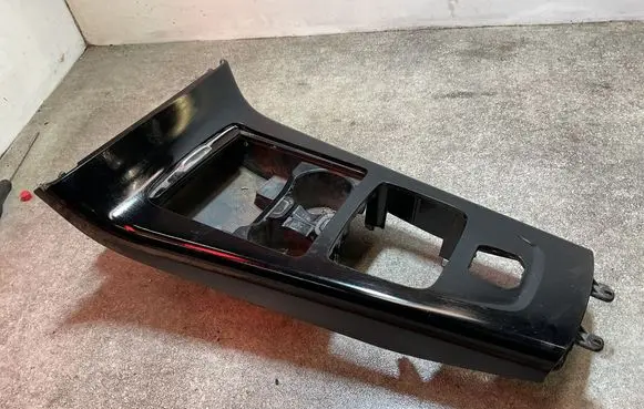 Mercedes-Benz CLA C118 X118 Center console A1776805701