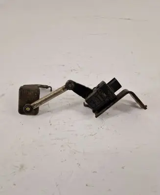 Nissan X-Trail T32 Front height sensor lever 6PM01152631