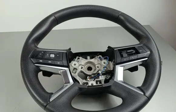 Mitsubishi Outlander IV Steering wheel
