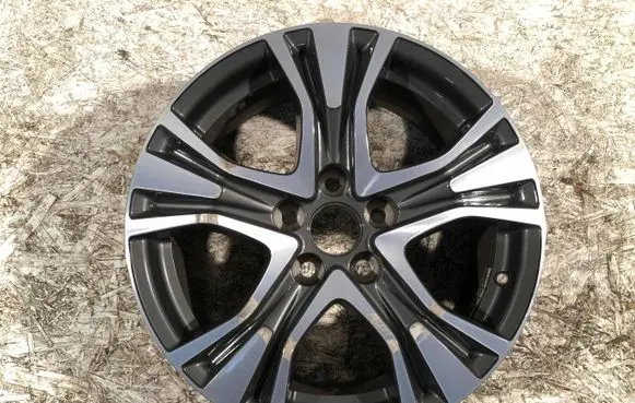 Toyota RAV 4 (XA40) R17 alloy rim 