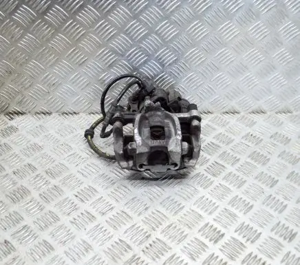 BMW 2 F46 Rear brake caliper 9317092 6892605