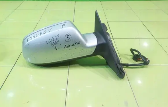 Audi A3 S3 A3 Sportback 8P Front door electric wing mirror PRAWE WP223