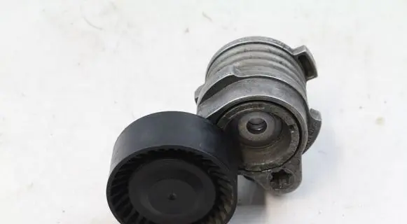 BMW X5M E70 Generator/alternator belt tensioner 7549873 11287549873