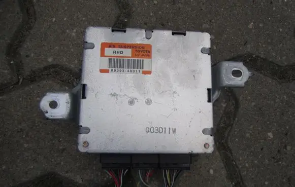 Lexus RX 300 Electric car charge socket 