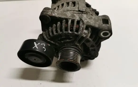 BMW X3 E83 Generator/alternator 7519721 0124525026
