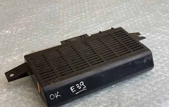 BMW 5 E39 Light module LCM 6905874 61356905874