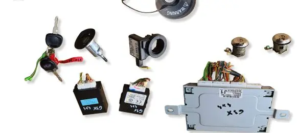Suzuki Ignis Engine ECU kit and lock set 3392086G13 086G1 E6T17272HBZ