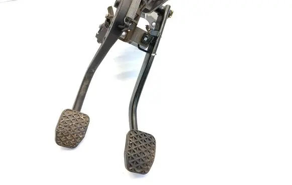 BMW 3 E46 Pedal assembly 2229128 35112229128 1163870