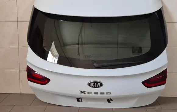Tailgate/trunk/boot lid