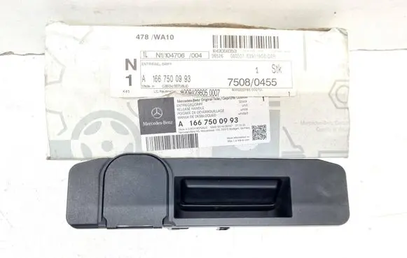 Mercedes-Benz GLE (W166 - C292) Tailgate/trunk/boot exterior handle A1667500993