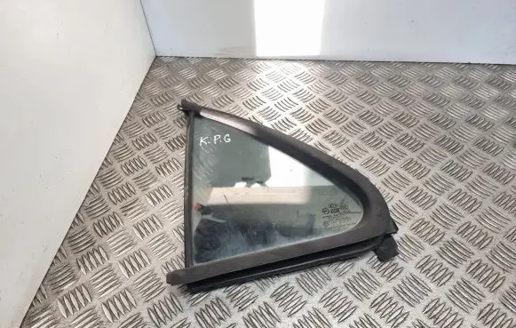 KIA Sorento Rear vent window glass 