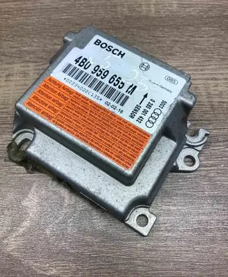 Audi A6 S6 C5 4B Airbag control unit/module 4B0959655M 0285001432