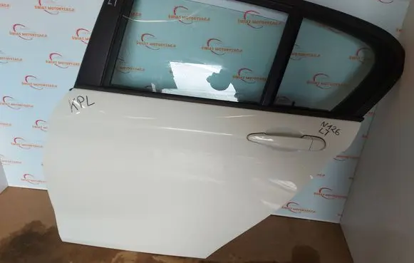 BMW 1 F20 F21 Rear door 