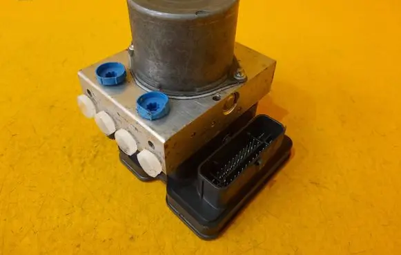 Mercedes-Benz E W212 ABS Pump A2124311848