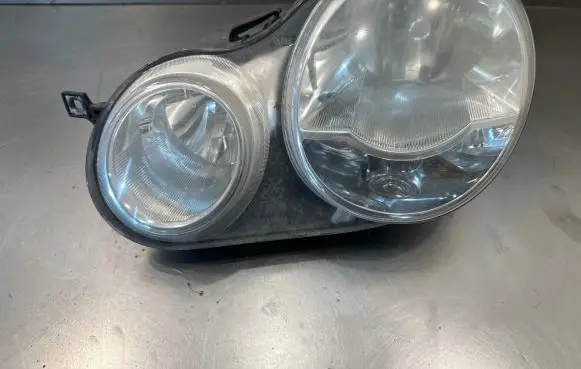 Volkswagen Polo Headlight/headlamp
