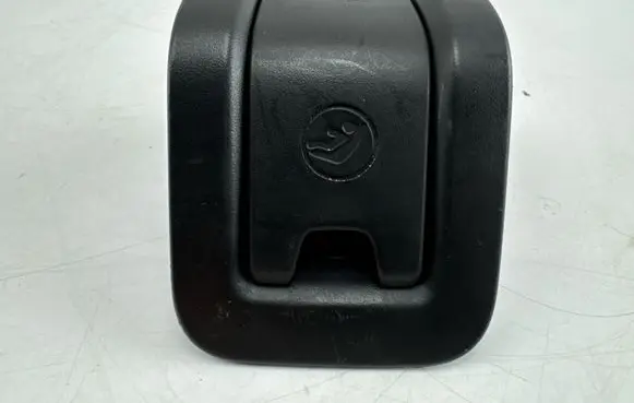 Audi A3 S3 8V ISOFIX cover 8V0887233A