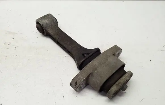 Hyundai ix35 Engine mount bracket 219572S000 219692S000