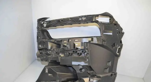 BMW 7 G70 Front bumper mounting bracket 5A67221 51115A67221