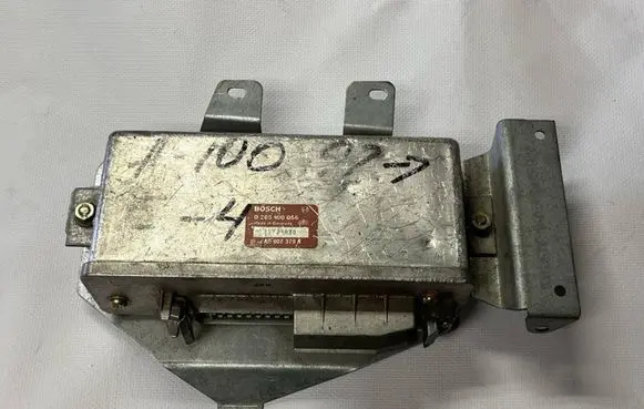 Audi 100 C1 ABS control unit/module 0265100056 4A0907379A 46225830