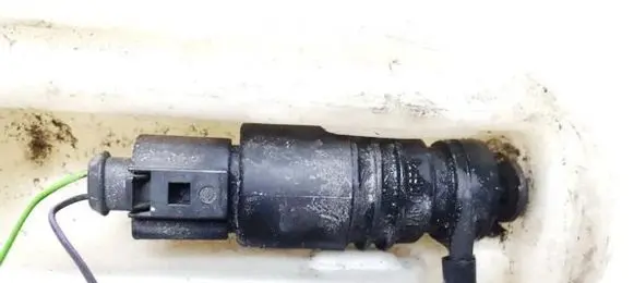 Audi A6 S6 C5 4B Windscreen/windshield washer pump