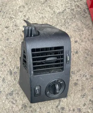 Mercedes-Benz Sprinter W901 W902 W903 W904 Dashboard side air vent grill/cover trim A9068300454 A9065450504