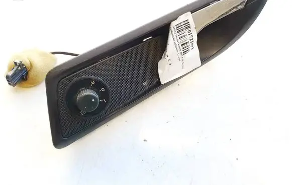Skoda Octavia Mk2 (1Z) Wing mirror switch