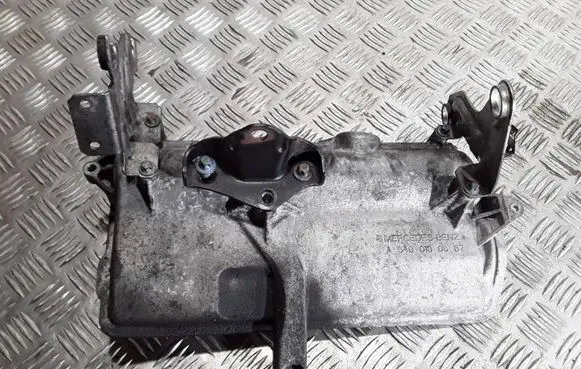 Mercedes-Benz A W169 Rocker cam cover A6400100667