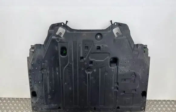 Peugeot 2008 II Engine splash shield/under tray