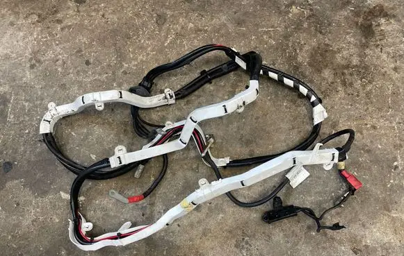 Volvo XC90 Positive cable (battery) 09452851 09452850 09452849